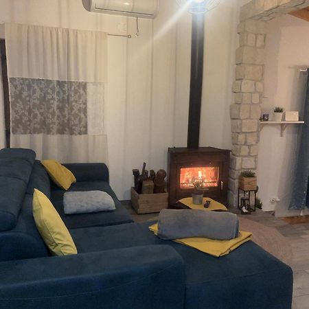 Luxury House Ivan With 4 Bedrooms Divojevici Exterior photo